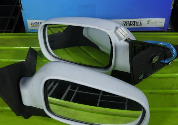 Комплект бокових дзеркал заднього виду subaru impreza GDA/GDB G11